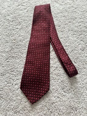 Geoffrey Beene Men's Burgundy and Red Geometric Silk Tie
